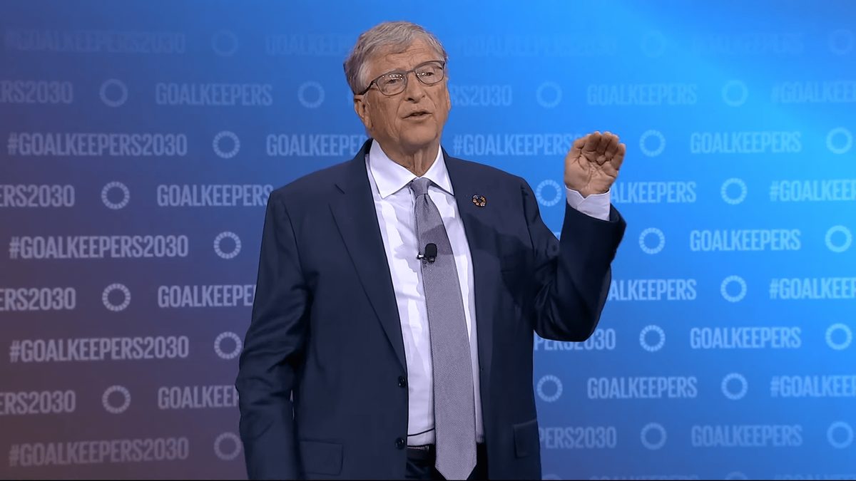 After warning AI is too dangerous, Bill Gates bets a billion on its upside